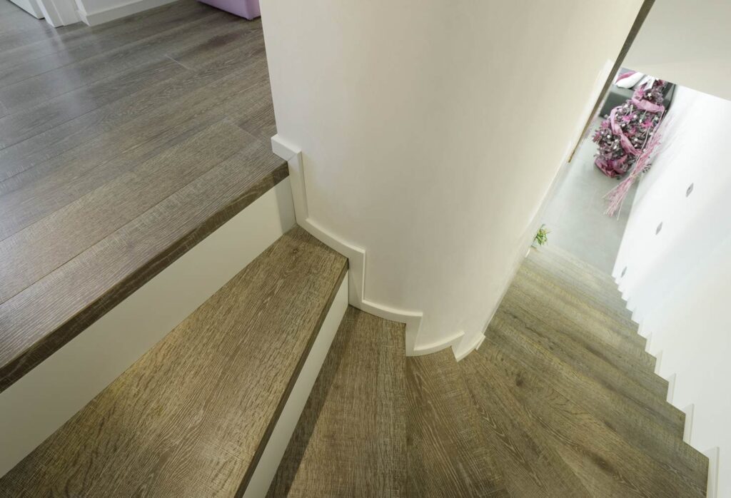 TAGLIO-SEGA-Rovere-Europeo-Rusticone-Verniciato-Cannes_03