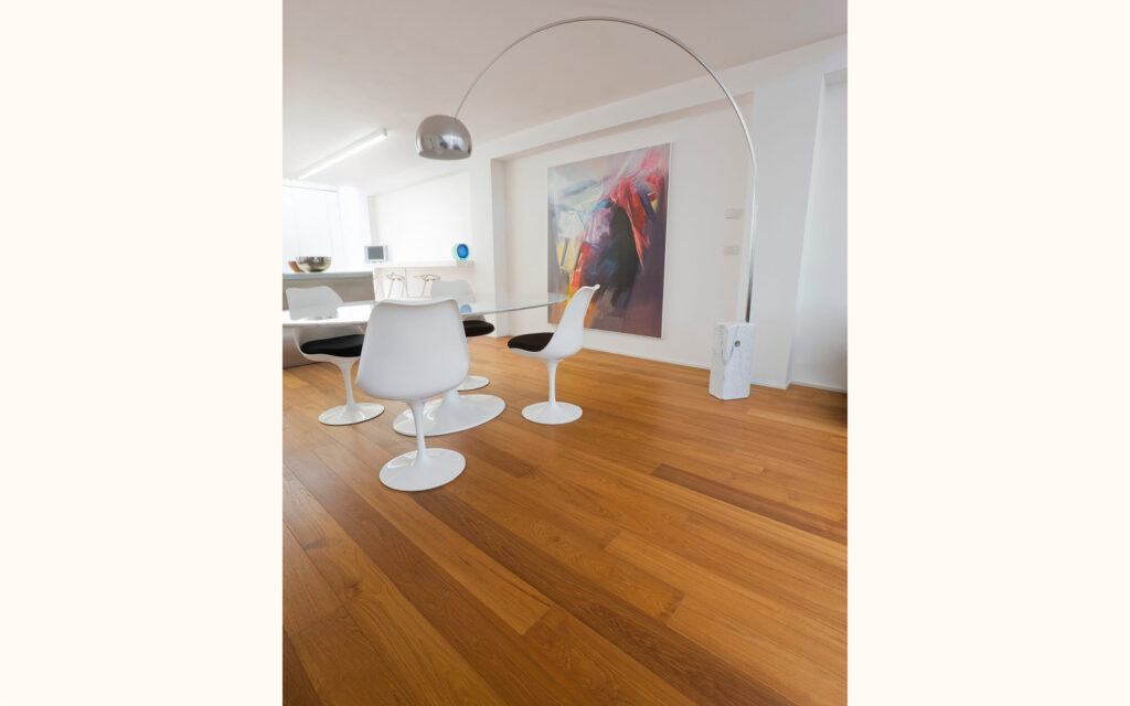 Classico, Burma Teak Select, brushed varnished