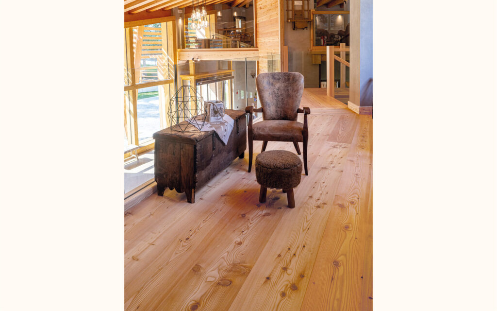 Classico, Austrian Larch Rustic, brushed oiled